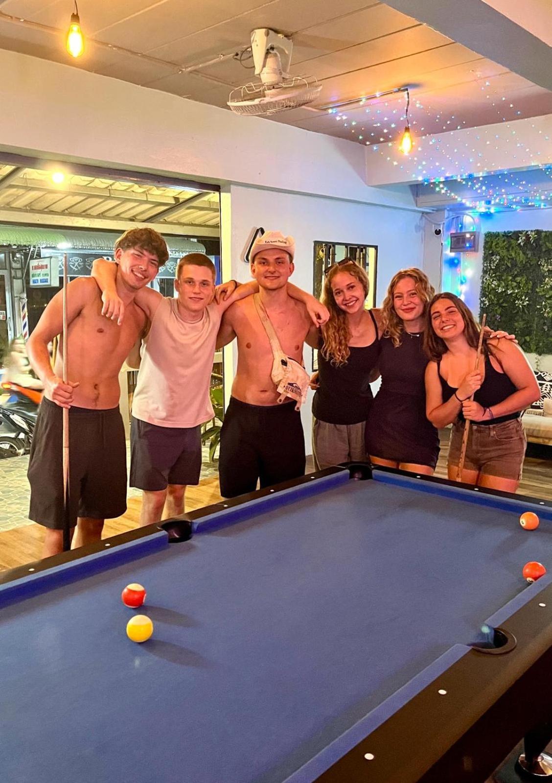 Tiki Tribe Bar & Hostel Ko Tao Dış mekan fotoğraf