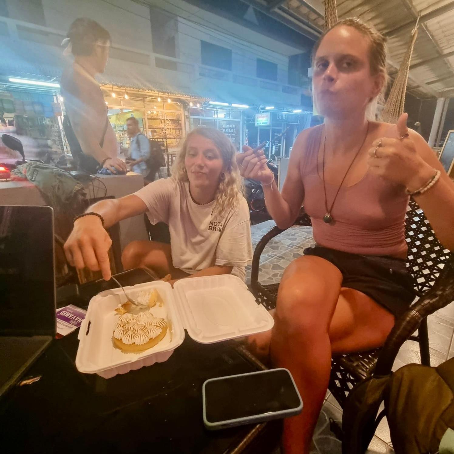 Tiki Tribe Bar & Hostel Ko Tao Dış mekan fotoğraf