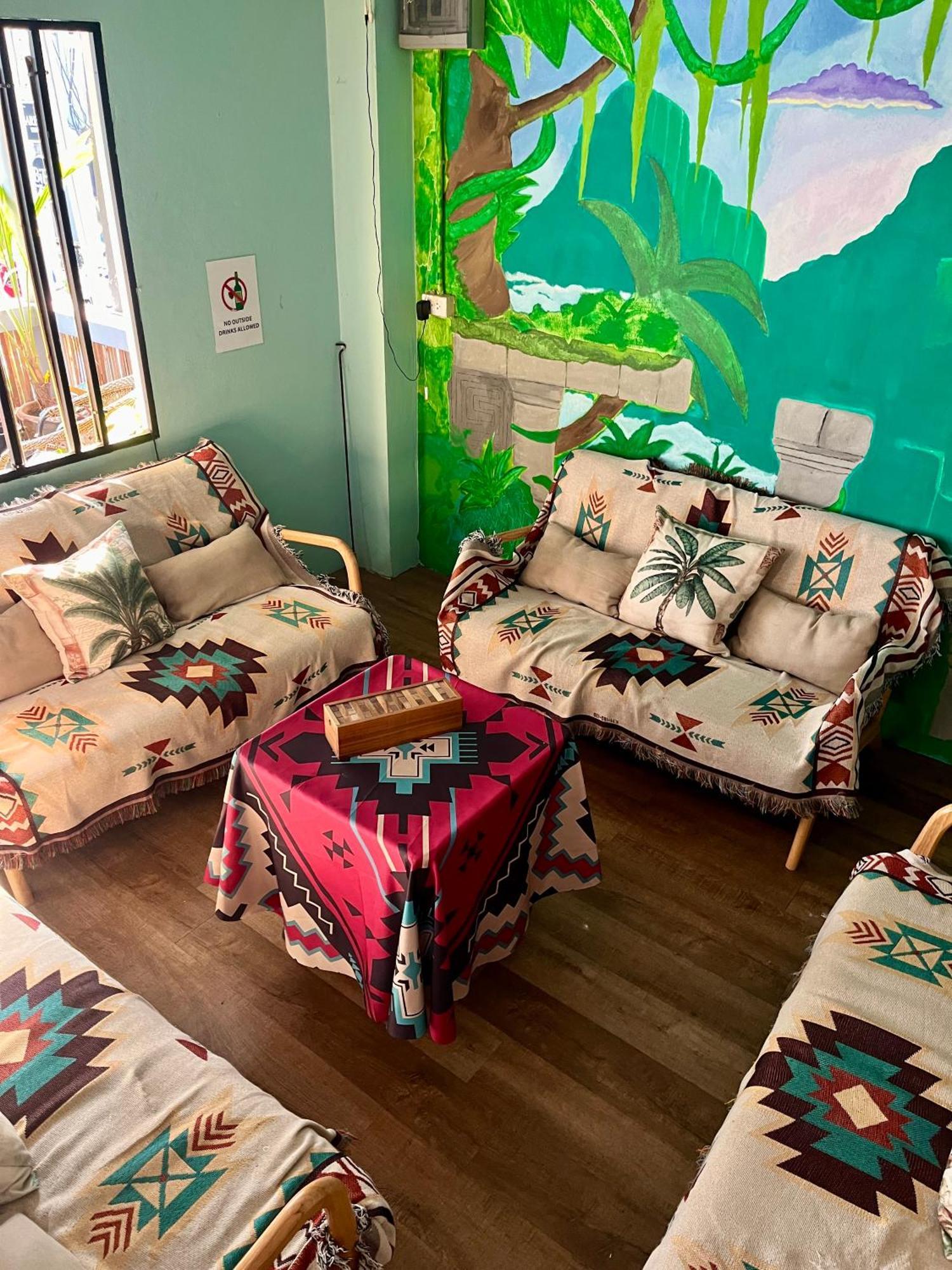 Tiki Tribe Bar & Hostel Ko Tao Dış mekan fotoğraf